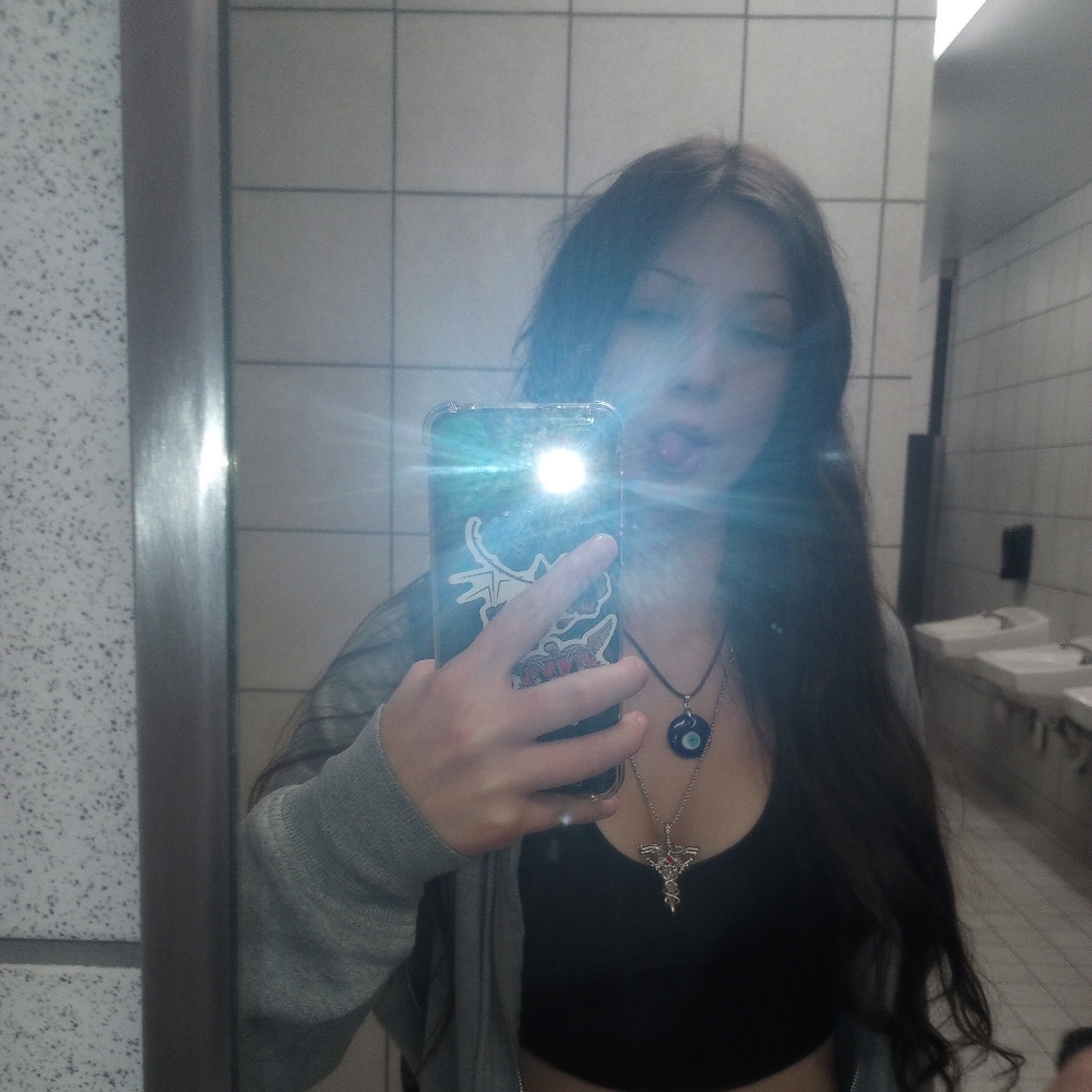 Meet your Posher, Miley